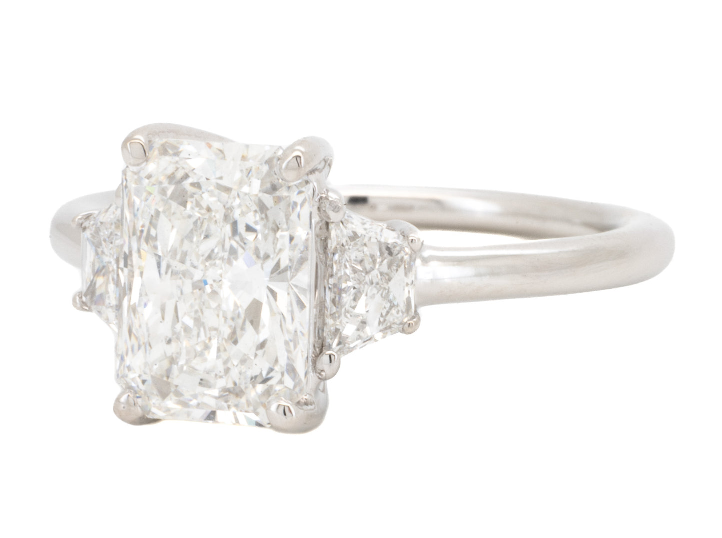 2.49ct Radiant Diamond Engagement Ring
